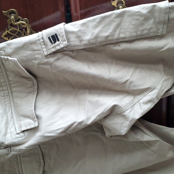 EUC Khaki color Cargo - Picture 5 of 7